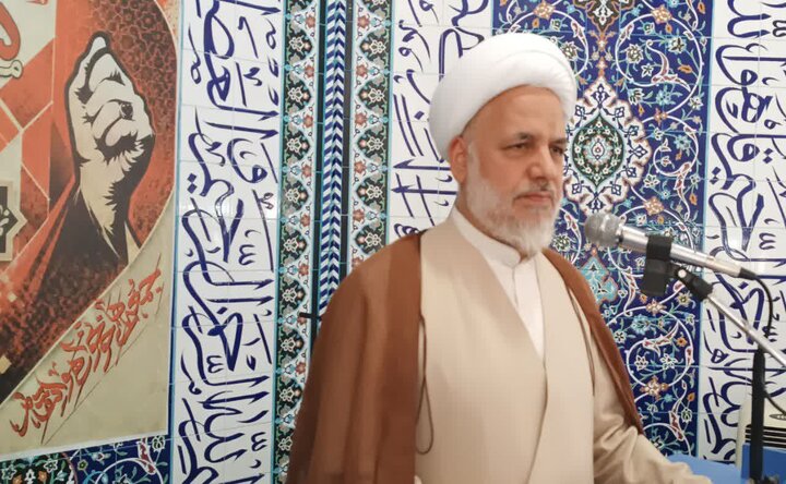 تصاویر/اقامه نماز عبادی سیاسی جمعه در ساوه