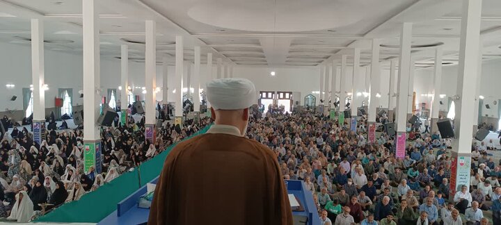 تصاویر/اقامه نماز عبادی سیاسی جمعه در ساوه