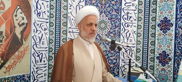 تصاویر/اقامه نماز عبادی سیاسی جمعه در ساوه