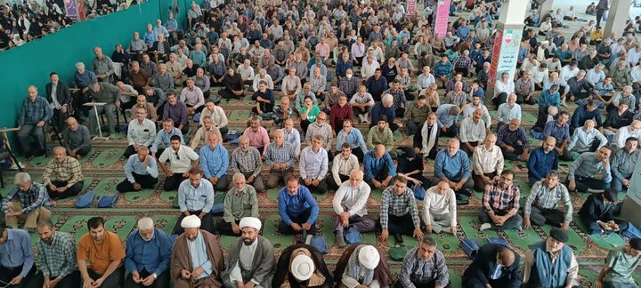تصاویر/اقامه نماز عبادی سیاسی جمعه در ساوه