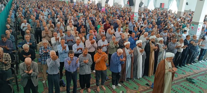 تصاویر/اقامه نماز عبادی سیاسی جمعه در ساوه