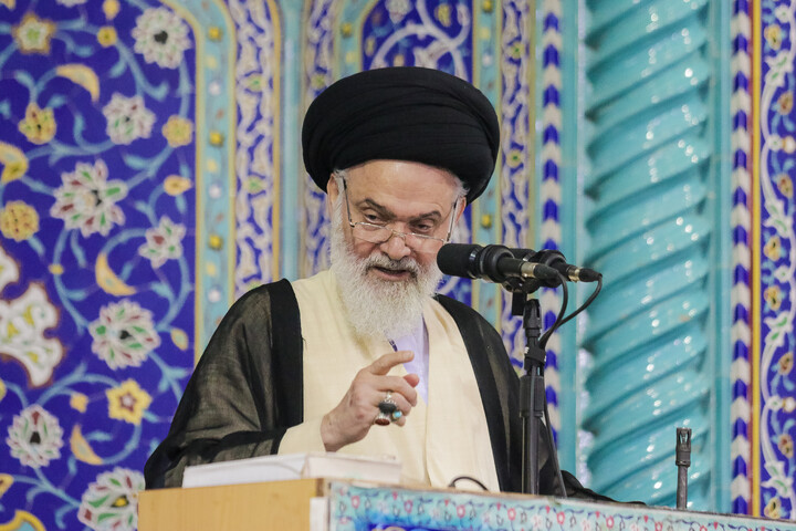 تصاویر/ اقامه نماز عبادی سیاسی جمعه در شهر مقدس قم