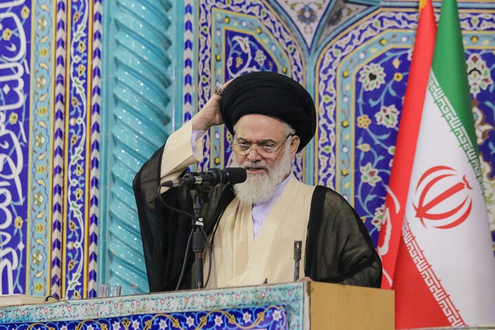 تصاویر/ اقامه نماز عبادی سیاسی جمعه در شهر مقدس قم