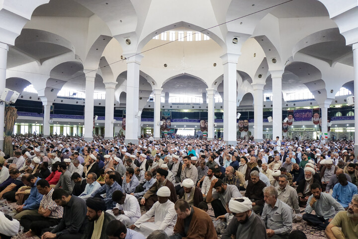 تصاویر/ اقامه نماز عبادی سیاسی جمعه در شهر مقدس قم