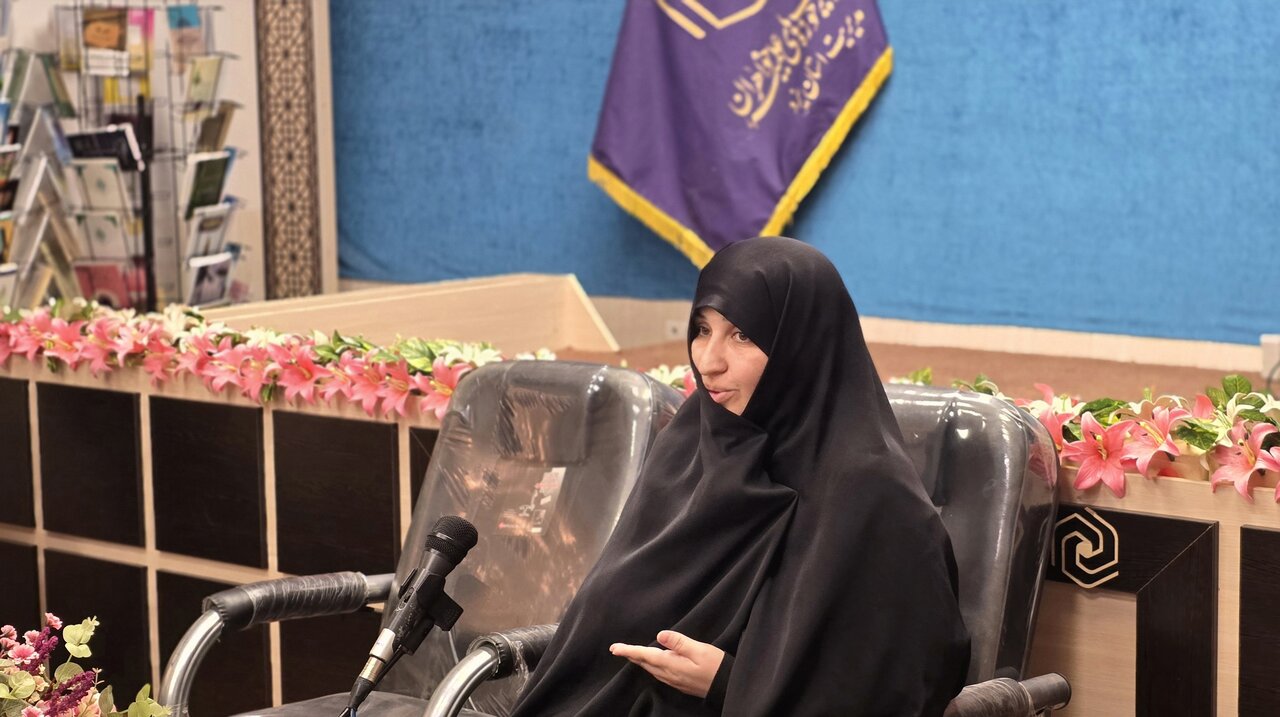 نشست معاون فرهنگی حوزههای علمیه خواهران کشور با معاونان فرهنگی و مبلغات استان یزد نشست معاون فرهنگی حوزههای علمیه خواهران کشور با معاونان فرهنگی و مبلغات استان یزد