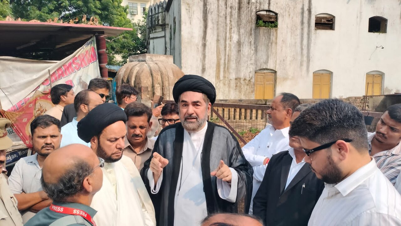 لکھنؤ؛ کربلا معتمد الدولہ کی زمین پر قبضے اور درختوں کی کٹائی کے خلاف مقدمہ درج نہ ہوتو تحریک شروع کریں&nbsp;گے: مولانا کلب جواد نقوی