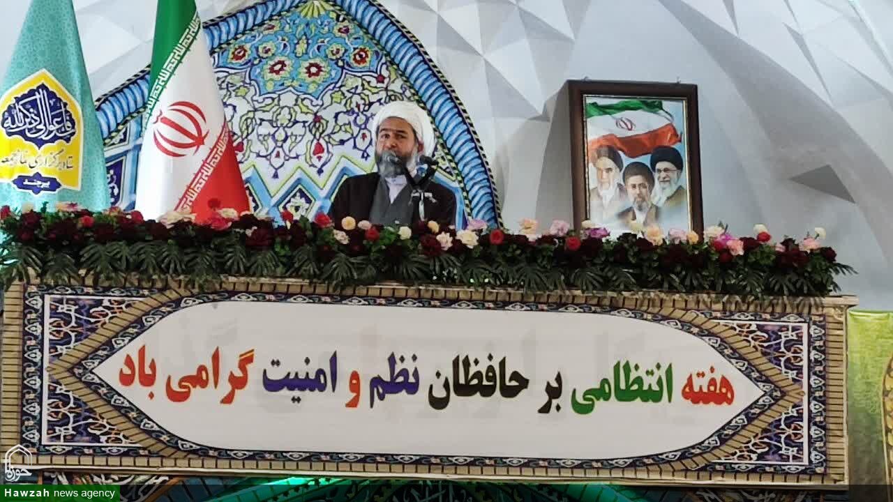 اقامه نماز زمینه‌ساز شکل‌گیری تمدن اسلامی است