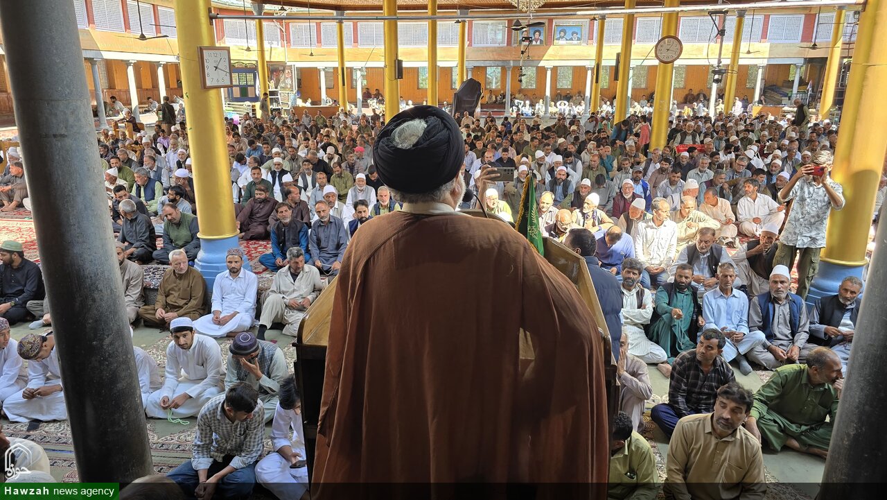 सच्ची तौबा इंसान के आंतरिक परिवर्तन और चरित्र सुधार का ज़रिया है: आगा सय्यद हसन मूसवी सफ़वी