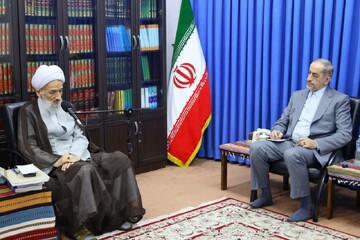 تصاویر/ دیدار مدیرکل و معاونین سازمان بازرسی مازندران با نماینده ولی‌فقیه در استان