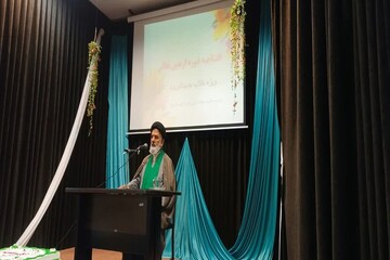اخلاق‌مداری، مکمل علم‌آموزی طلاب است