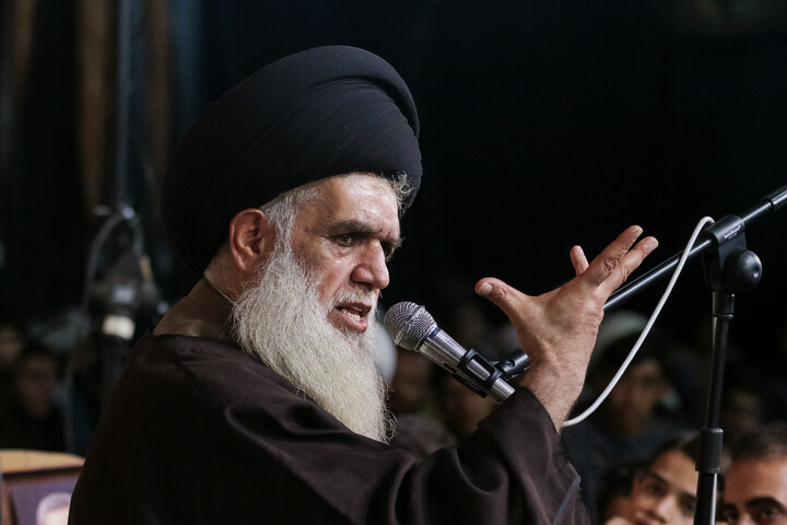مراسم گرامیداشت رهبر شهید و شهدای مدرسه‌ علمیه قرآنی امام علی بن موسی‌الرضا (ع)