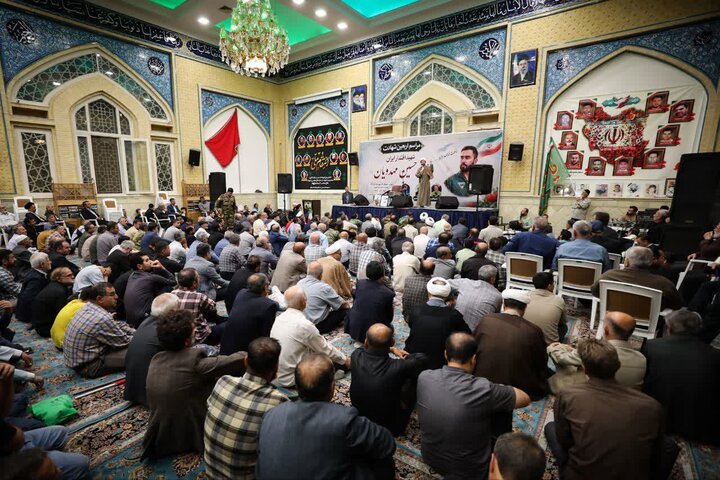 تصاویر / اربعین خلبان شهید جنگ تحمیلی در قزوین