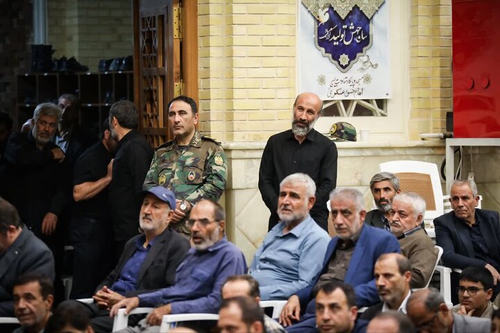 تصاویر / اربعین خلبان شهید جنگ تحمیلی در قزوین