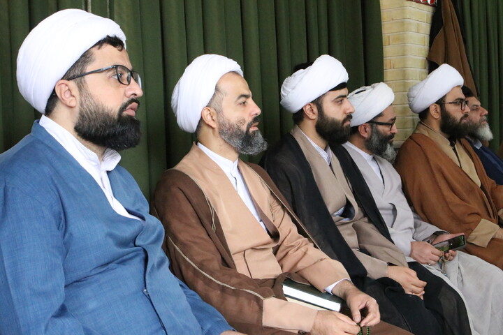 تصاویر/ درس اخلاق آیت الله موسوی اصفهانی در مسجد مدرسه علمیه آیت الله آخوند (ره)