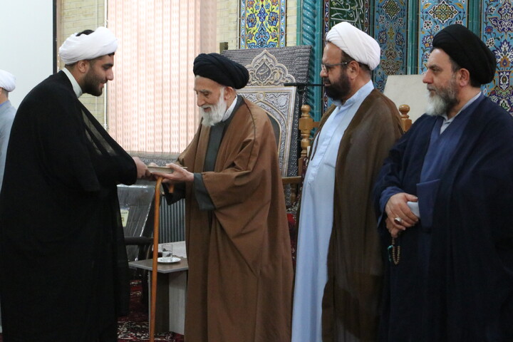 تصاویر/ تجلیل از ممتازین سال تحصیلی ۱۴۰۴-۱۴۰۵ مدرسه علمیه آیت الله آخوند (ره)