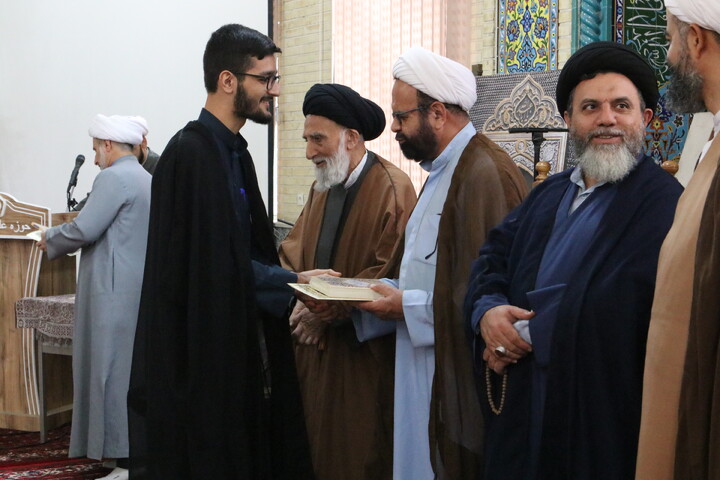 تصاویر/ تجلیل از ممتازین سال تحصیلی ۱۴۰۴-۱۴۰۵ مدرسه علمیه آیت الله آخوند (ره)