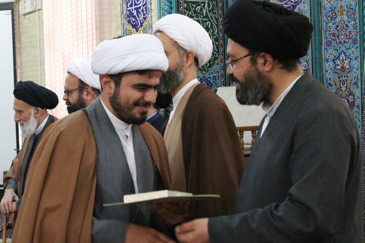 تصاویر/ تجلیل از ممتازین سال تحصیلی ۱۴۰۴-۱۴۰۵ مدرسه علمیه آیت الله آخوند (ره)