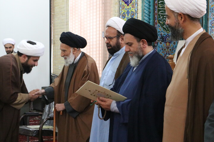 تصاویر/ تجلیل از ممتازین سال تحصیلی ۱۴۰۴-۱۴۰۵ مدرسه علمیه آیت الله آخوند (ره)