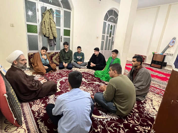 تصاویر/ حلقات تربیتی مدرسه علمیه ولیعصر (عج) آستارا
