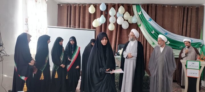تصاویر/ مراسم افتتاحیه سال تحصیلی جدید و آغاز دوره «اربعین تعالی» در مدرسه علمیه الزهرا(س) شهداد