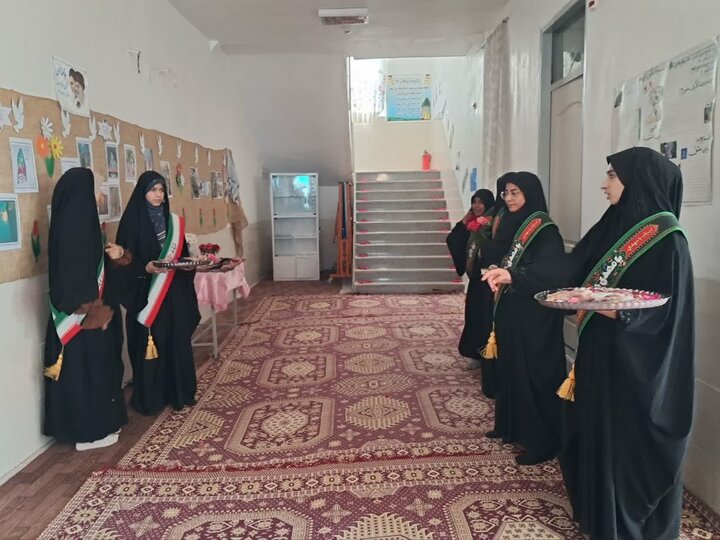 تصاویر/ مراسم افتتاحیه سال تحصیلی جدید و آغاز دوره «اربعین تعالی» در مدرسه علمیه الزهرا(س) شهداد