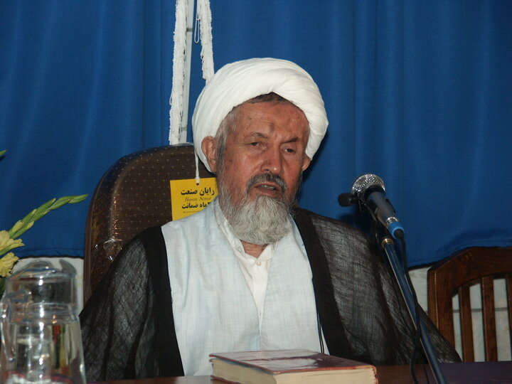 آیت‌الله محمد مومن