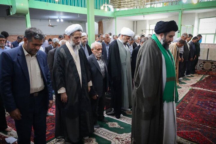 تصاویر / دیدار امام جمعه قزوین با اقشار مختلف مردم شهر اسفرورین