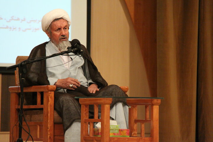 آیت‌الله محمد مومن
