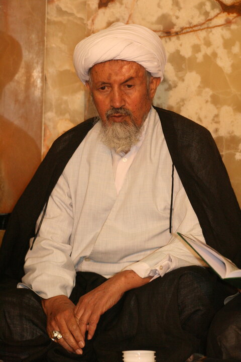 آیت‌الله محمد مومن