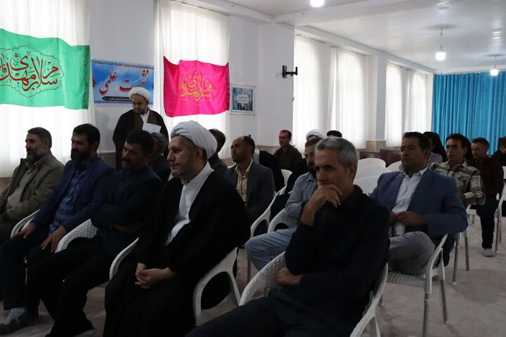 تصاویر/ برگزاری جلسه مشاوره اولیای طلاب در مدرسه علمیه امام محمدباقر (ع) شاهین دژ