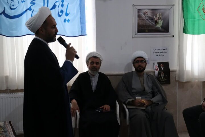 تصاویر/ برگزاری جلسه مشاوره اولیای طلاب در مدرسه علمیه امام محمدباقر (ع) شاهین دژ