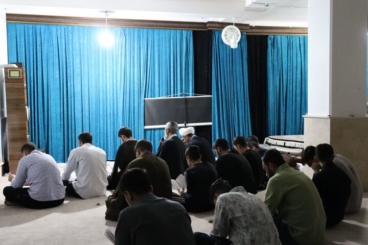 تصاویر/ برگزاری جلسه مشاوره اولیای طلاب در مدرسه علمیه امام محمدباقر (ع) شاهین دژ