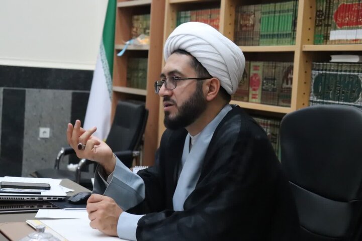 تصاویر/  نشست هفتگی طلاب پایه اول با مدیر مدرسه علمیه شهید امام خامنه ای ارومیه