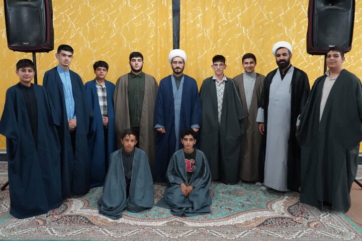 تصاویر/ آیین عباپوشی طلاب جدید الورود مدرسه علمیه امام صادق (ع) نقده
