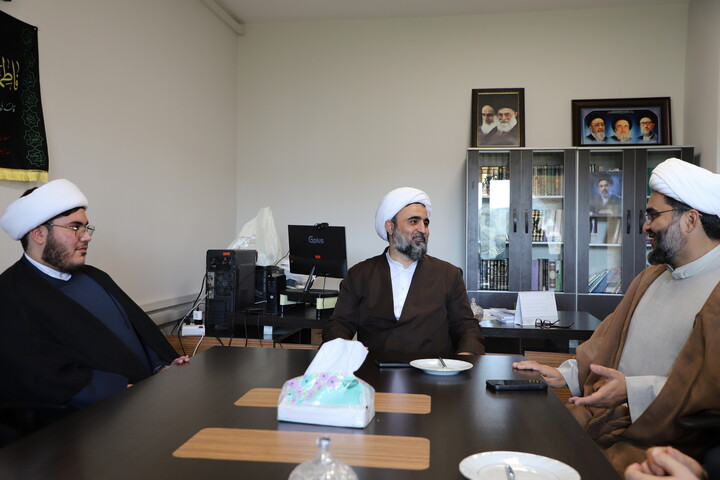 تصاویر / دیدار مسئولان حوزوی با مدیر حوزه علمیه استان آذبایجان شرقی