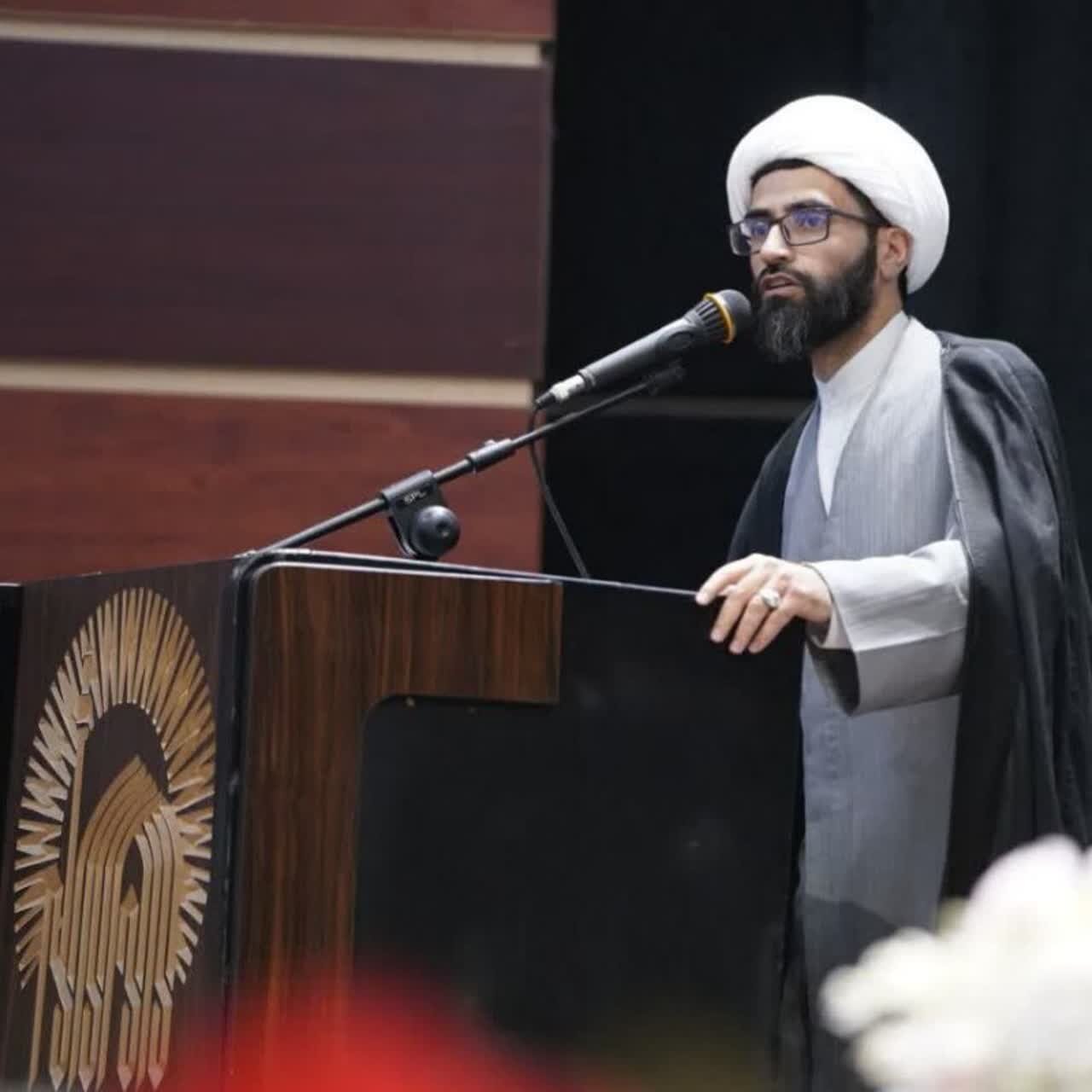 انقلاب، به کام دل؛ وقتی ابزار جذب مخاطب محل سؤال می‌شود