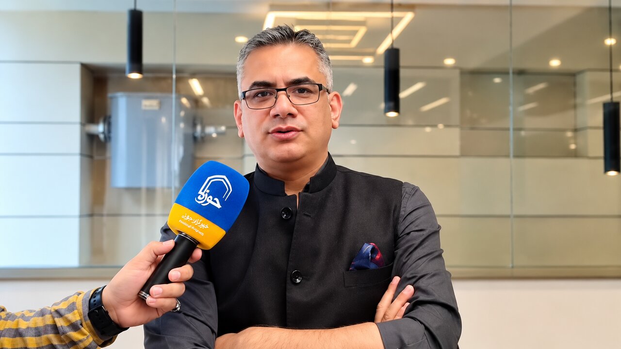 ہندوستانی سفیر وشویش نیگی کا دورۂ قم المقدسہ؛ طلاب سے ملاقات و گفتگو