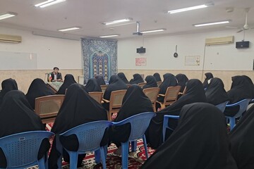 فضای مجازی با تغییر سبک زندگی، بنیان خانواده را تهدید می‌کند