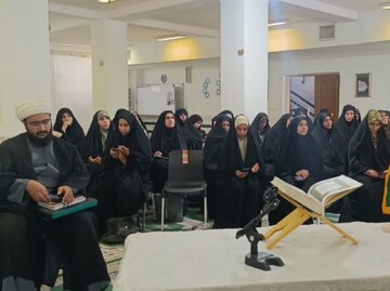 اجرای طرح آموزشی اسلام ناب در مدرسه فاطمیه الیگودرز