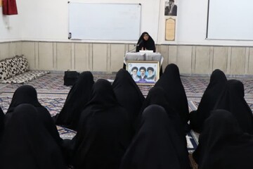 برگزاری نشست اخلاقی «ظرفیت وجودی انسان» در مدرسه علمیه الزهرا (س) گراش