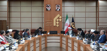 قدردانی رئیس جامعةالمصطفی از خدمات هلال احمر در دو جنگ تحمیلی اخیر