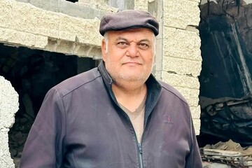 از دل ویرانه‌های غزه تا افتخار جهانی؛ علی ابویاسین برنده عنوان «نویسنده شجاعت» شد
