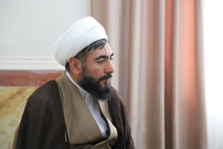 تصاویر/سرکشی و دیدار مدیر  حوزه علمیه کردستان از طلاب متأهل در حال تحصیل شهرستان قروه