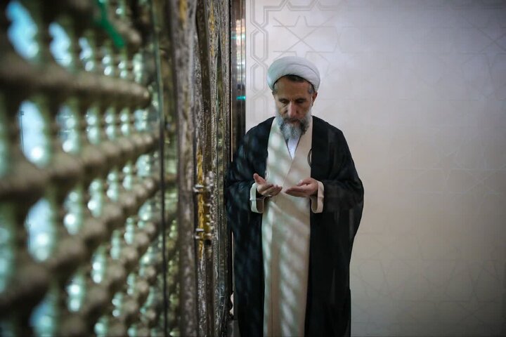 تصاویر / حضور امام جمعه قزوین در جمع شبانه مردم اسفرورین