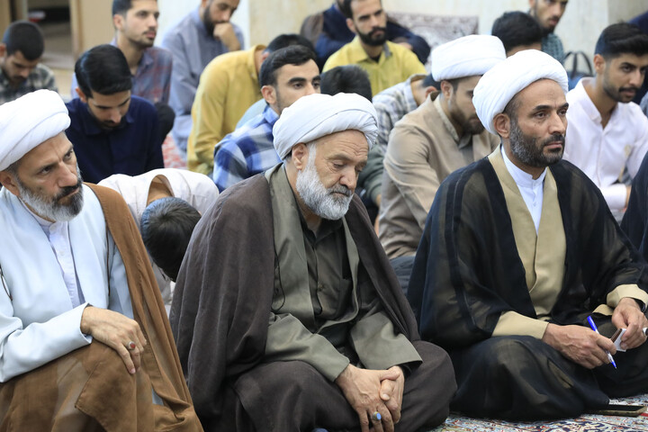 درس اخلاق اساتید و طلاب مدرسه علمیه تخصصی امیرالمومنین علیه السلام بیرجند