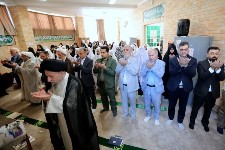 تصاویر / حضور نماینده ولی فقیه در استان گلستان در دبیرستان دخترانه شهید قندهاری