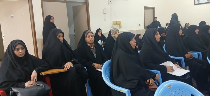 تصاویر/ دوره آموزشی “مطالعات اسلامی زنان” در مدرسه علمیه الزهرا (س) جیرفت