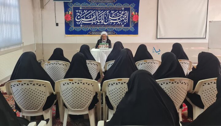 افتتاحیه دوره «اربعین تعالی» در مدرسه علمیه الزهراء استهبان برگزار شد