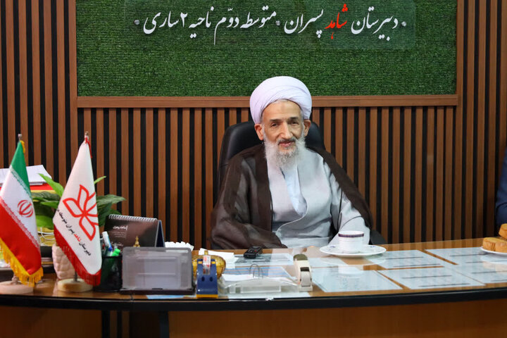 تصاویر/ حضور حجت الاسلام و المسلمین محمدی لائینی در دبیرستان شاهد پسران ساری