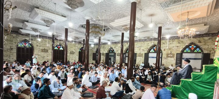 ممبئی میں مولانا سید ابوالقاسم رضوی کی والدۂ مرحومہ کی مجلسِ چہلم، علماء و خطباء اور مومنین کی بڑی تعداد میں شرکت